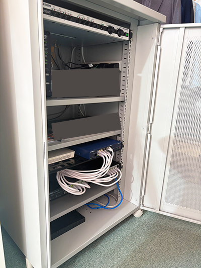 設置したラック内側